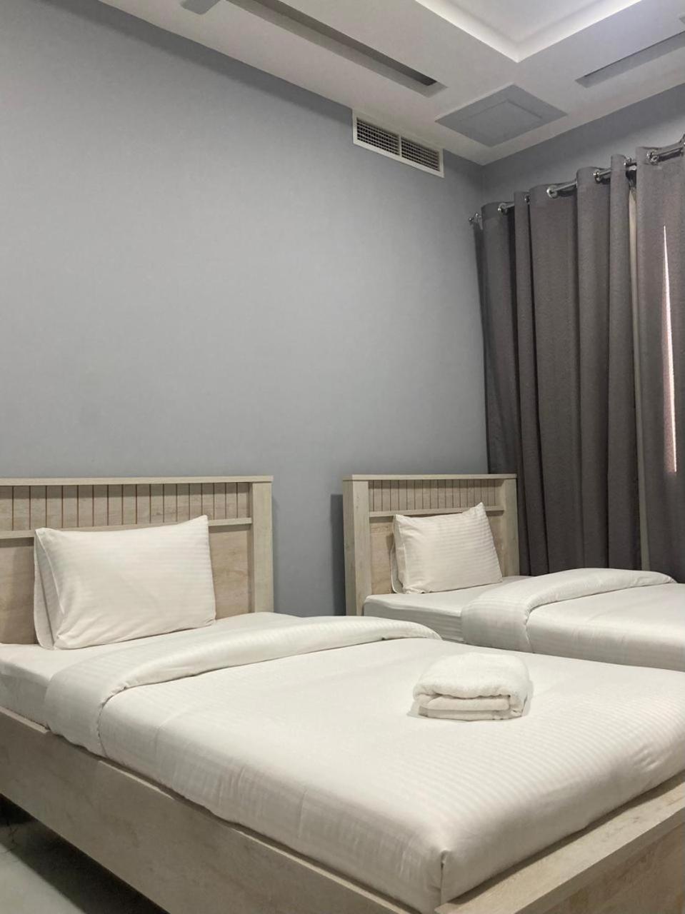 אג'מן Paris Furnished Apartments - Tabasum Group מראה חיצוני תמונה